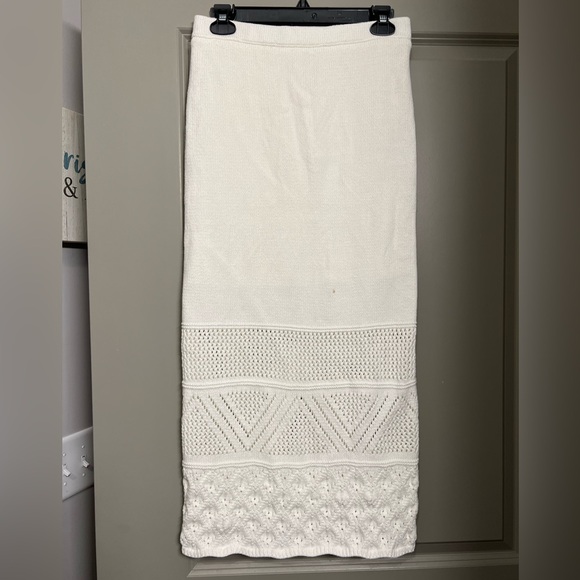 House of Harlow 1960 Dresses & Skirts - House of Harlow 1960 Cream Crochet Midi Skirt - Size Small